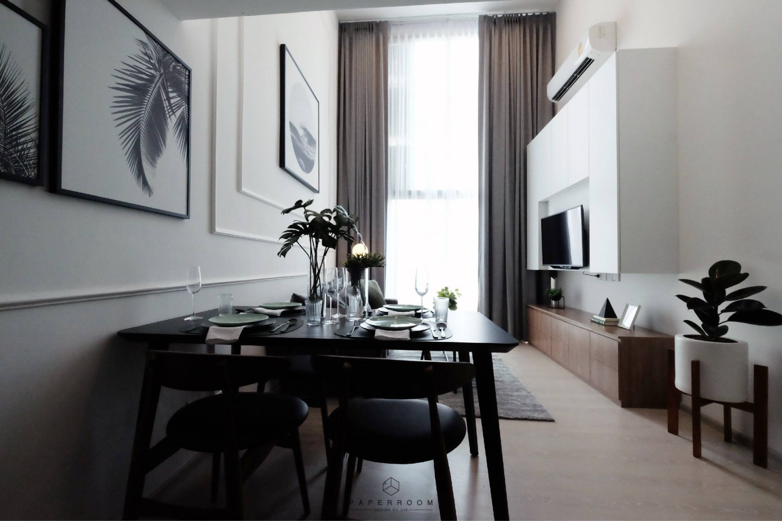 ห้องนั่งเล่นและโต๊ะอาหารคอนโด Duplex โทนขาว เทา ดำ สไตล์ Scandinavian